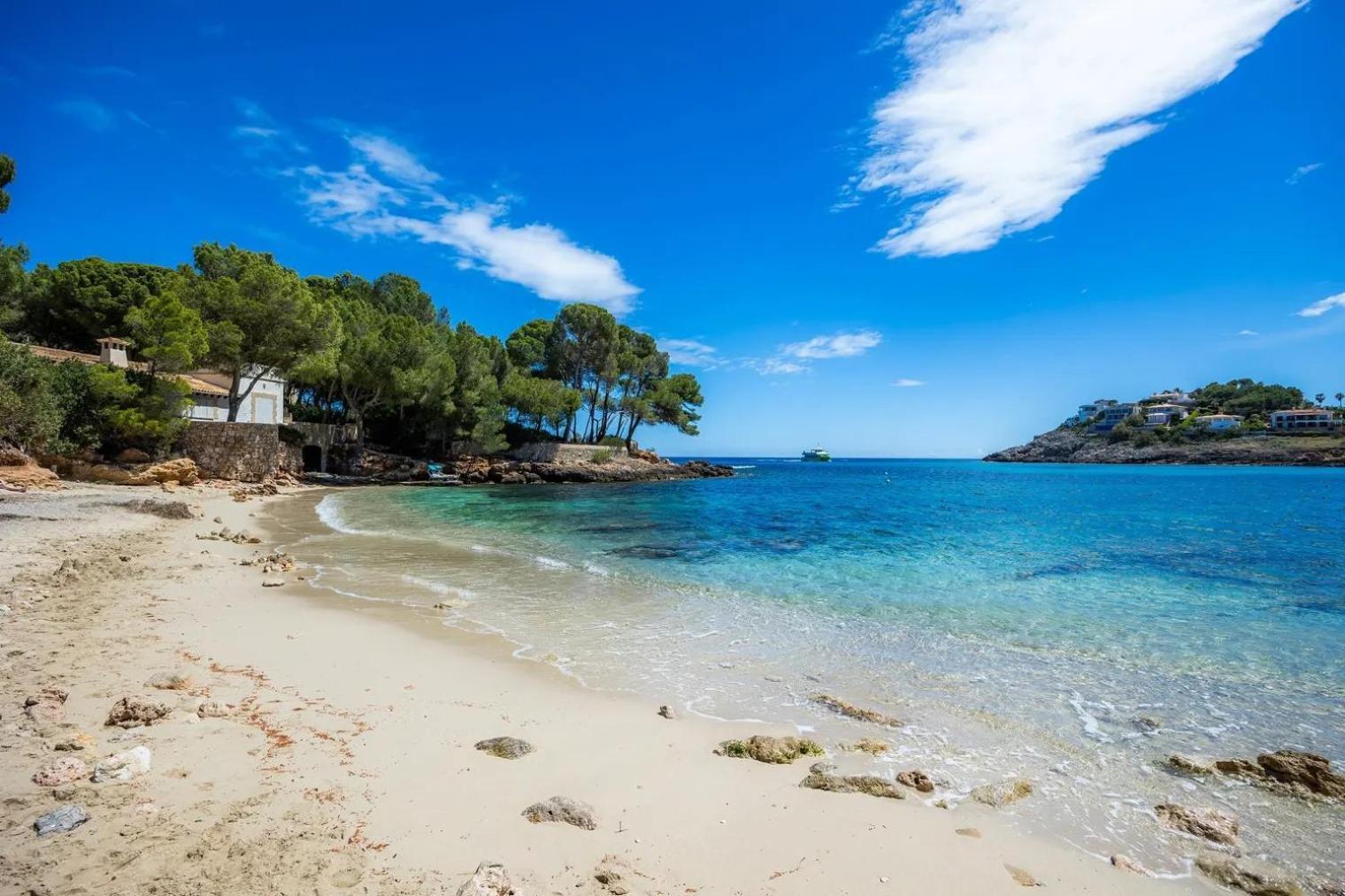 Casa Aladern On The Beach Mhm Font de sa Cala Buitenkant foto